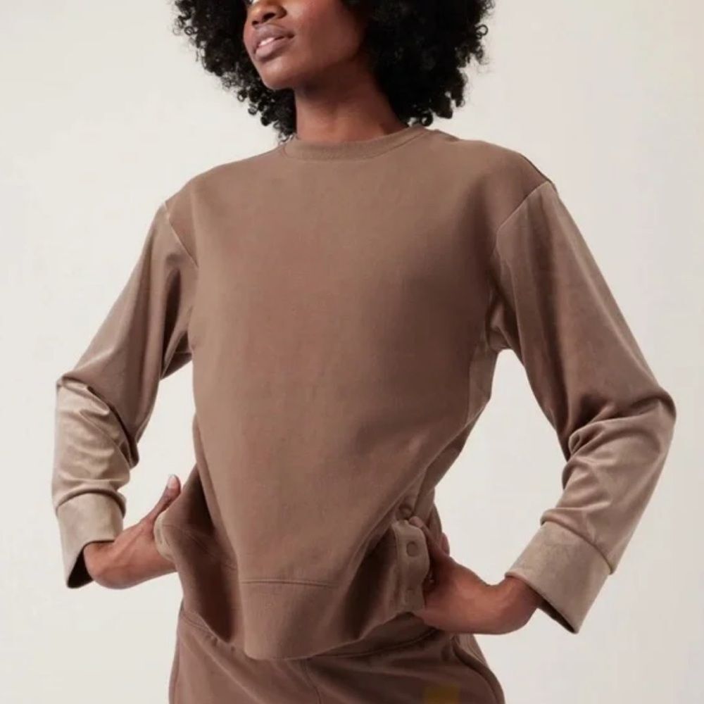 Athleta retro plush velvet crewneck brown women’s size xs